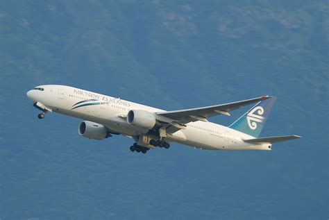 air new zealand 777 200|Boeing 777.